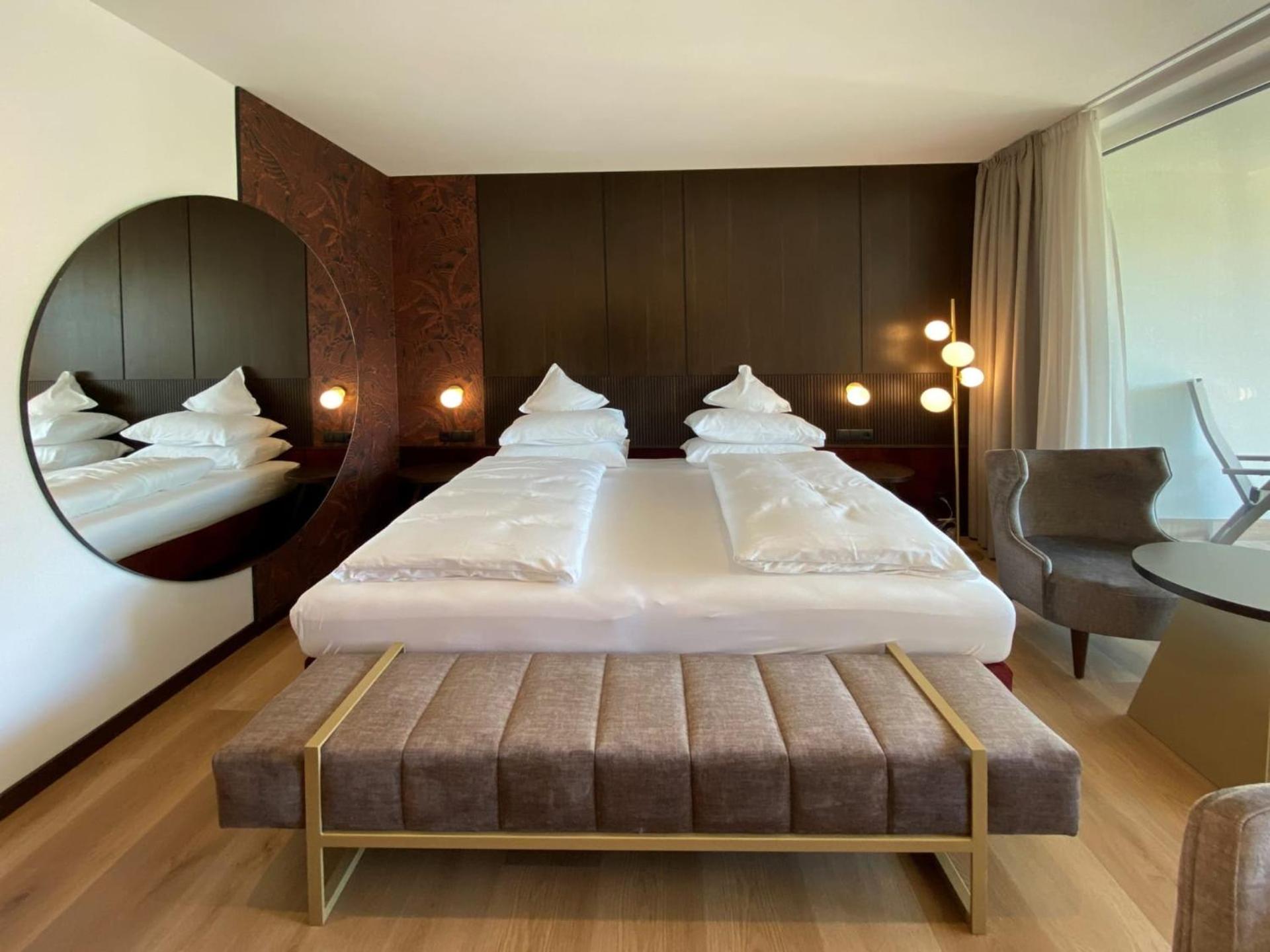 Dominik Alpine City Wellness Hotel - Adults Only Bresanona Exterior foto