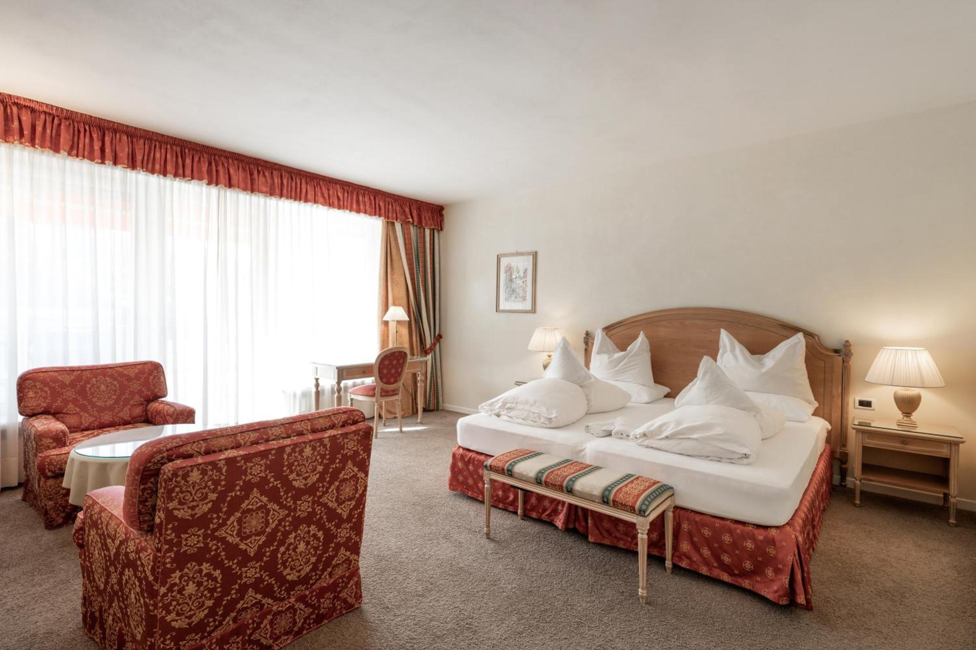 Dominik Alpine City Wellness Hotel - Adults Only Bresanona Exterior foto
