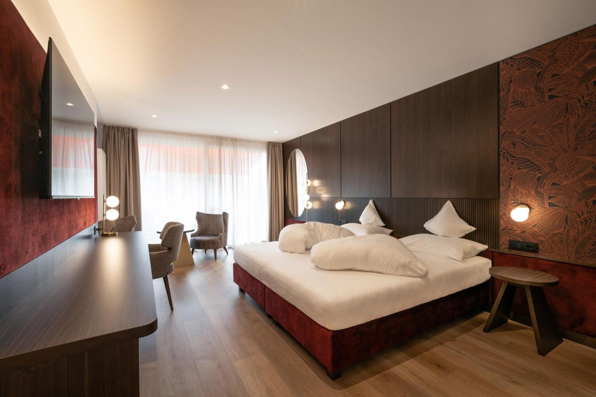 Dominik Alpine City Wellness Hotel - Adults Only Bresanona Exterior foto